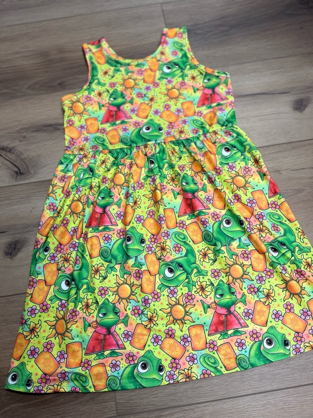 Tangled Pascal Dress - Picture 2 of 5